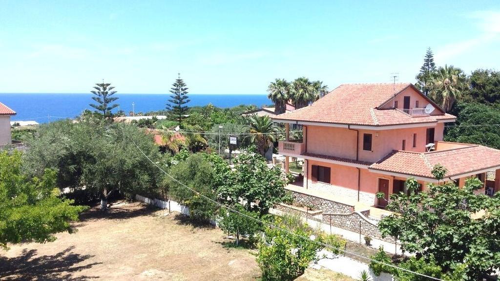 Hotel Celestina Villapiana Bagian luar foto